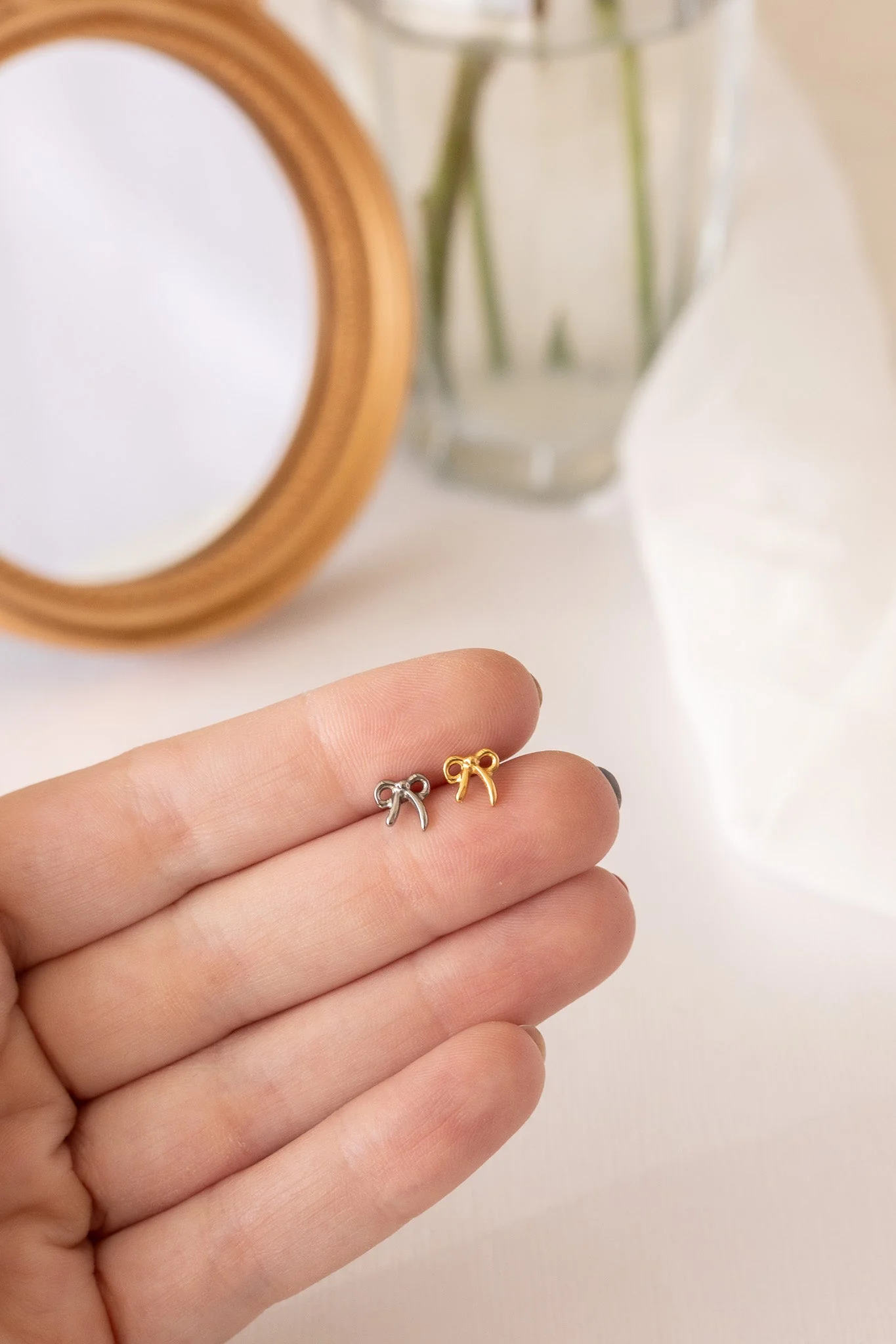 Bow Flat Back Stud Earring 2.0 - Image 9