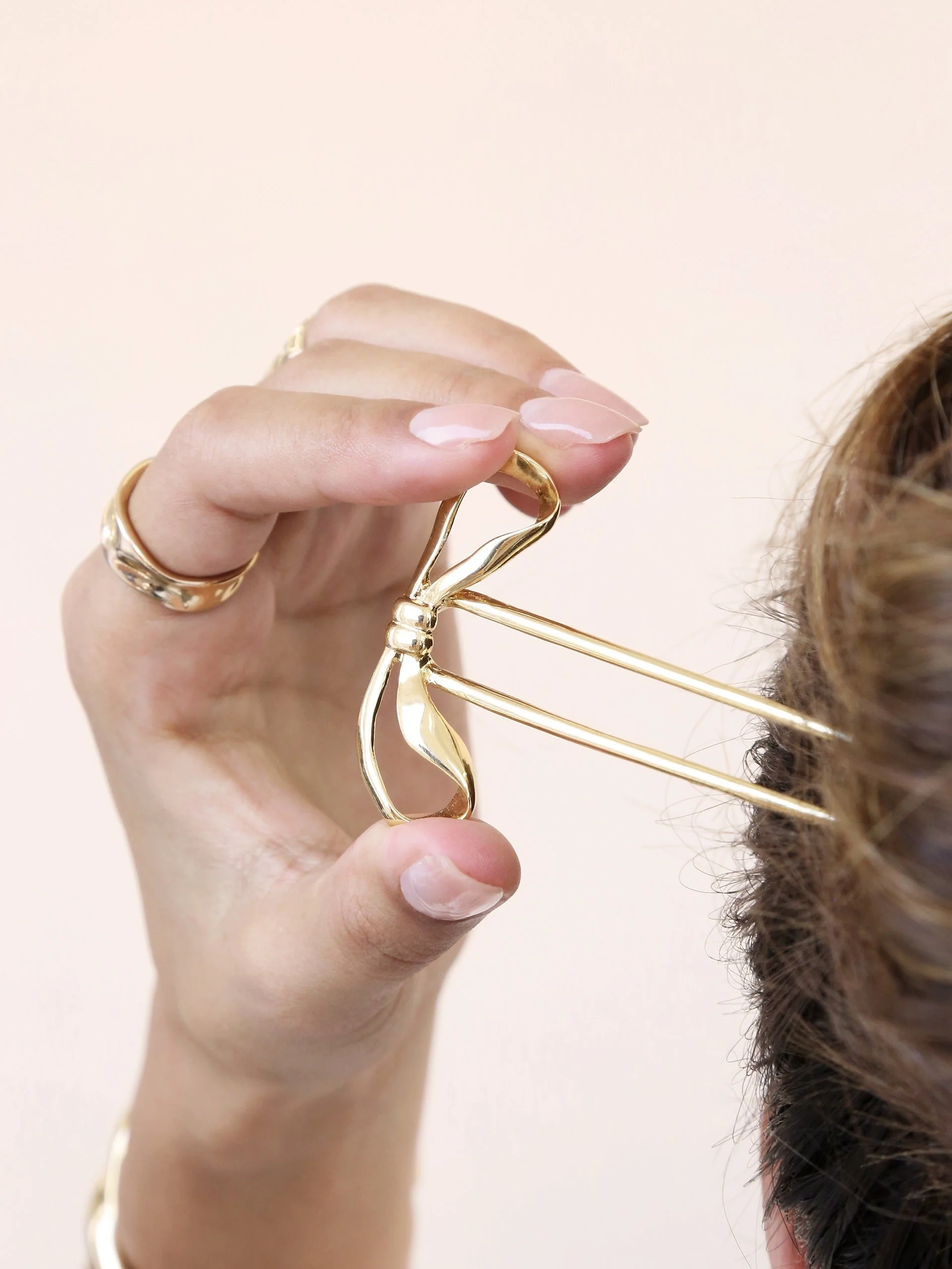 Bow Organica Hair Pin - Image 3