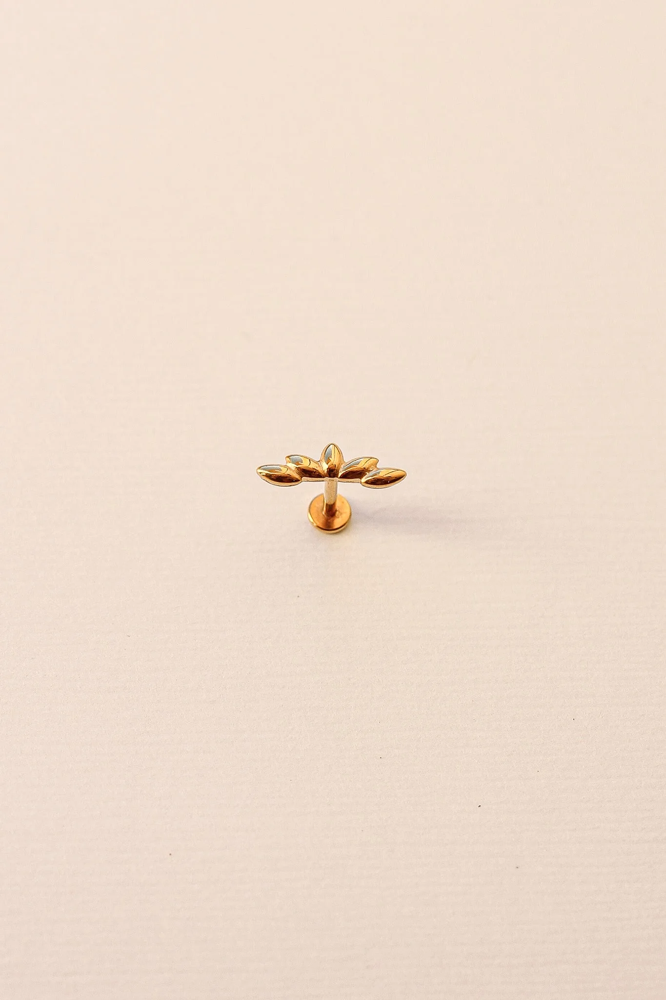 Camilla Flat Back Stud