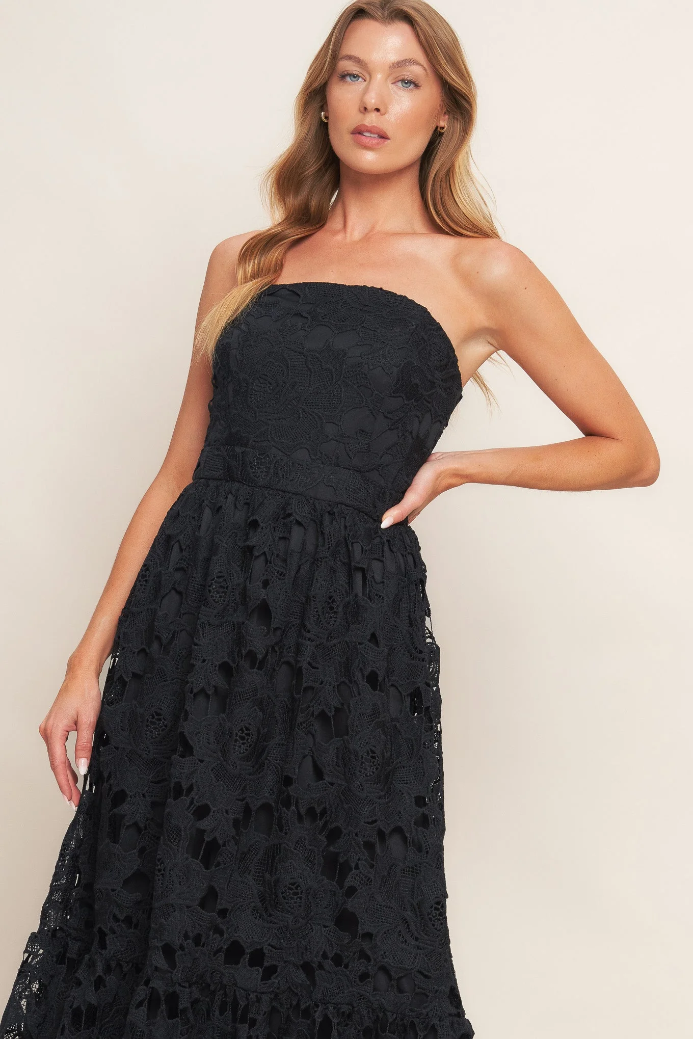 CAREFREE NIGHTS LACE MIDI DRESS - BLACK - FINAL SALE - Image 2