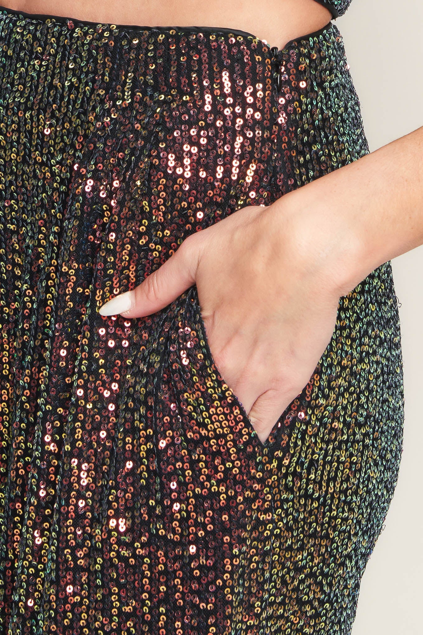 CHARMING COMPOSURE SEQUIN CROP TOP & PANT SET - FINAL SALE - Image 6