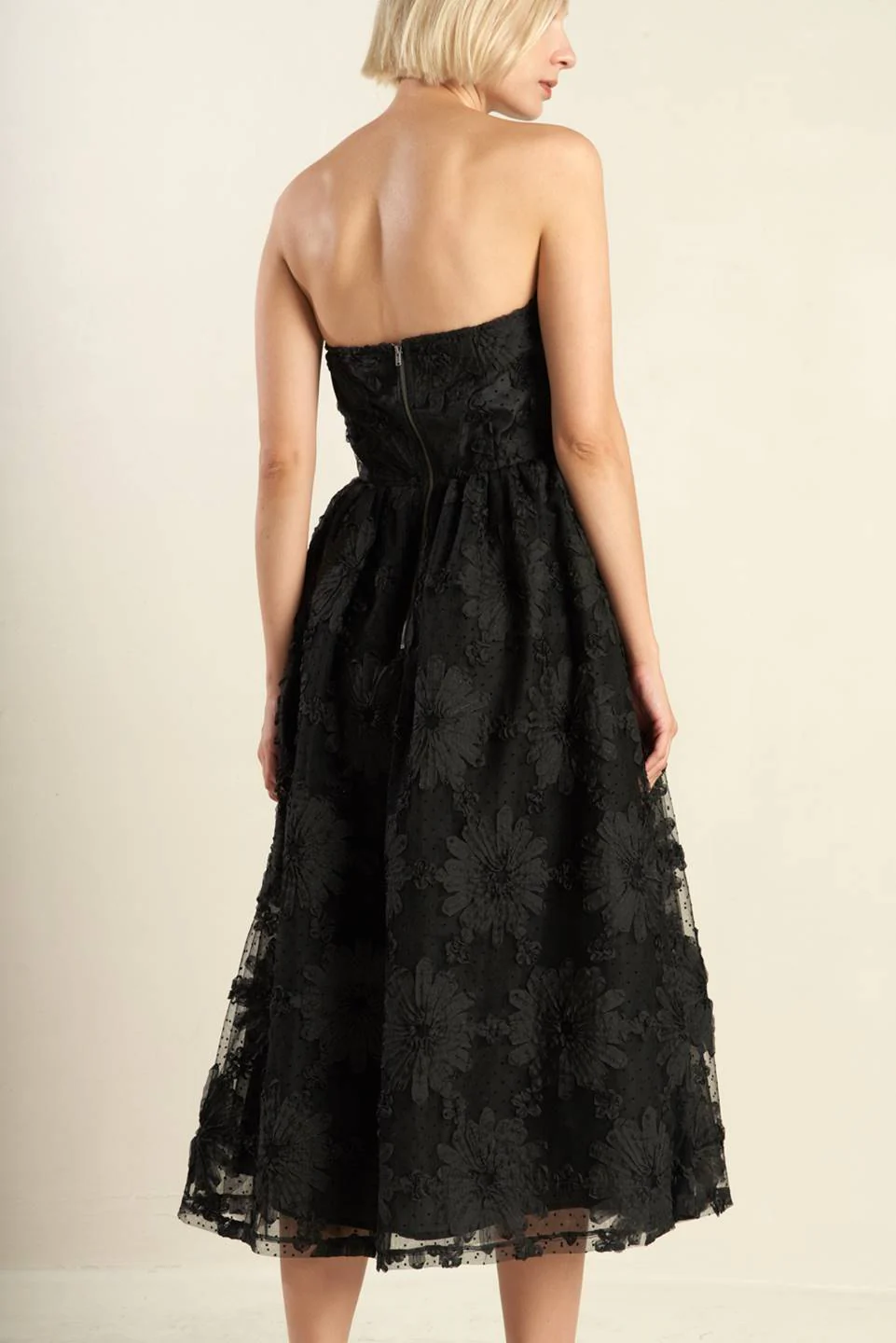 CONFIDENCE GAME BLACK LACE MIDI DRESS - Image 2