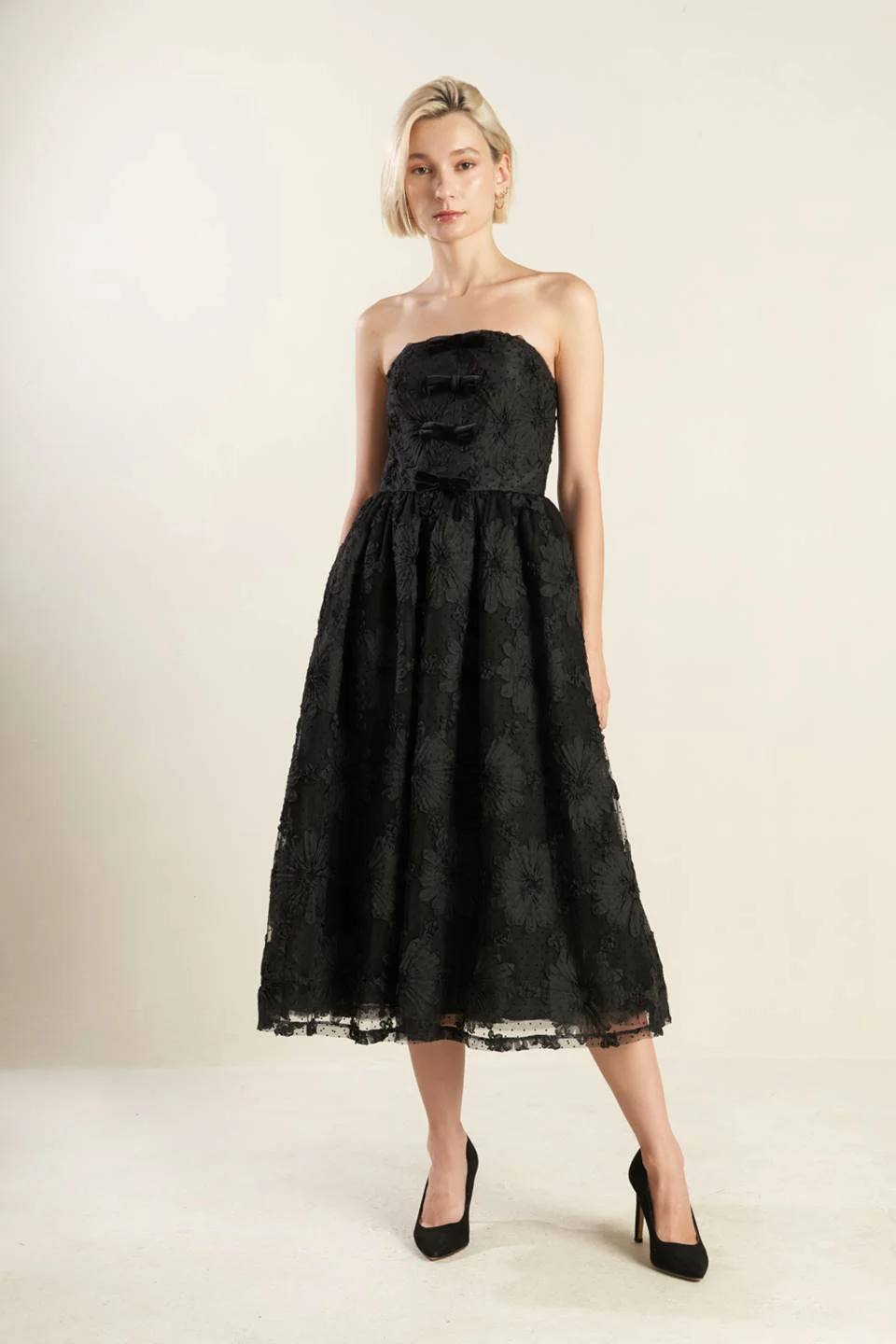 CONFIDENCE GAME BLACK LACE MIDI DRESS - Image 4
