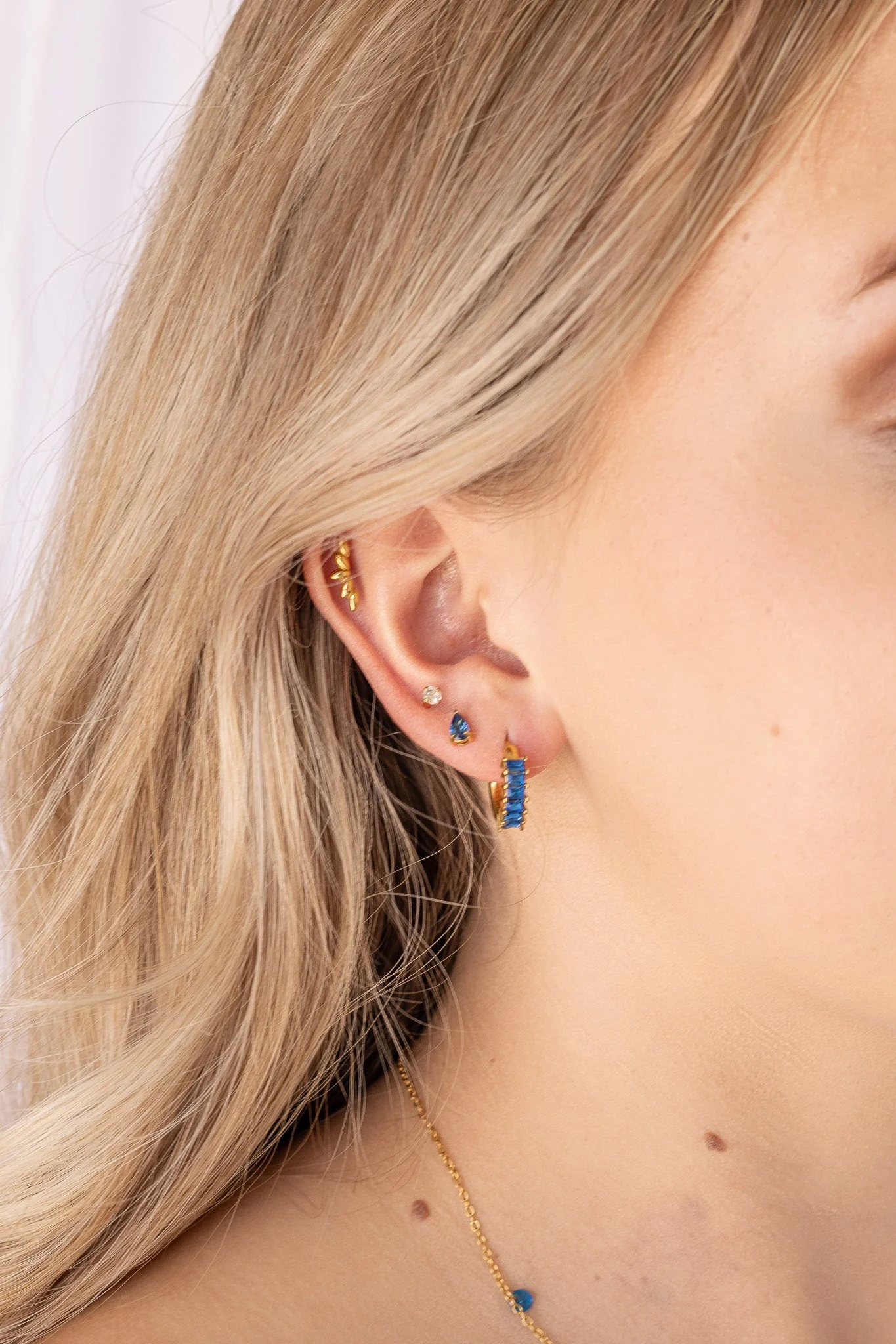 Crystal Flat Back Stud Earring in Blue - Image 6