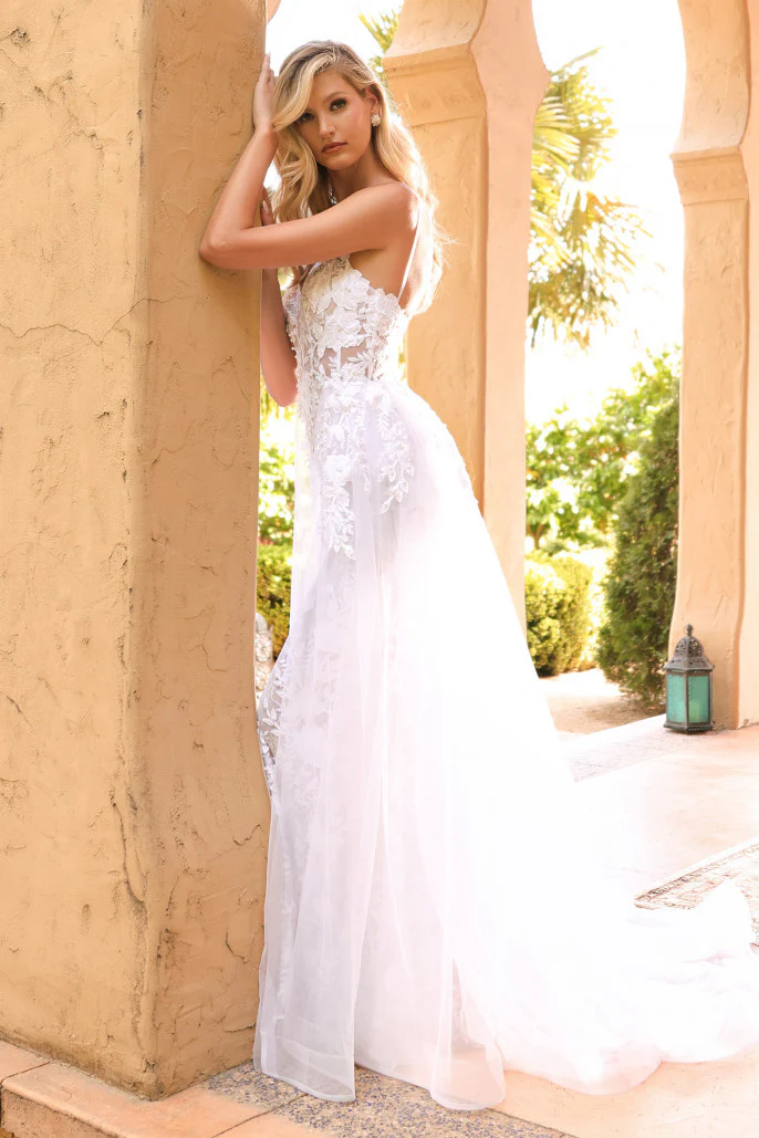 Darcy Gown - Off-White - Image 3