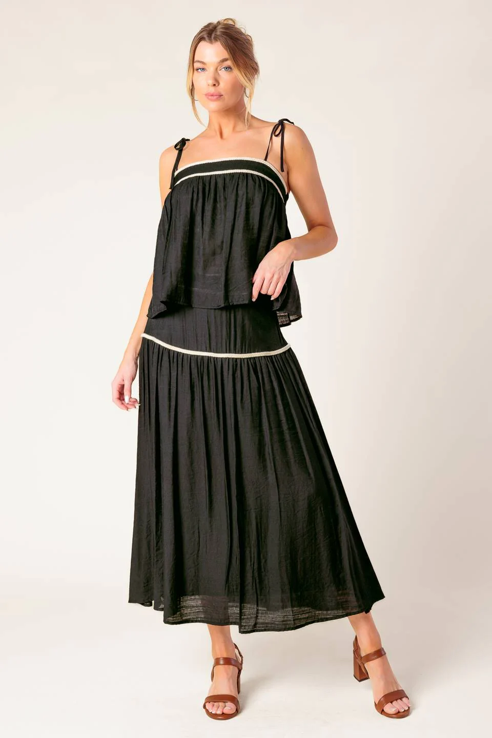 DIVIDE AND CONTOUR TOP & SKIRT SET - BLACK - Image 7