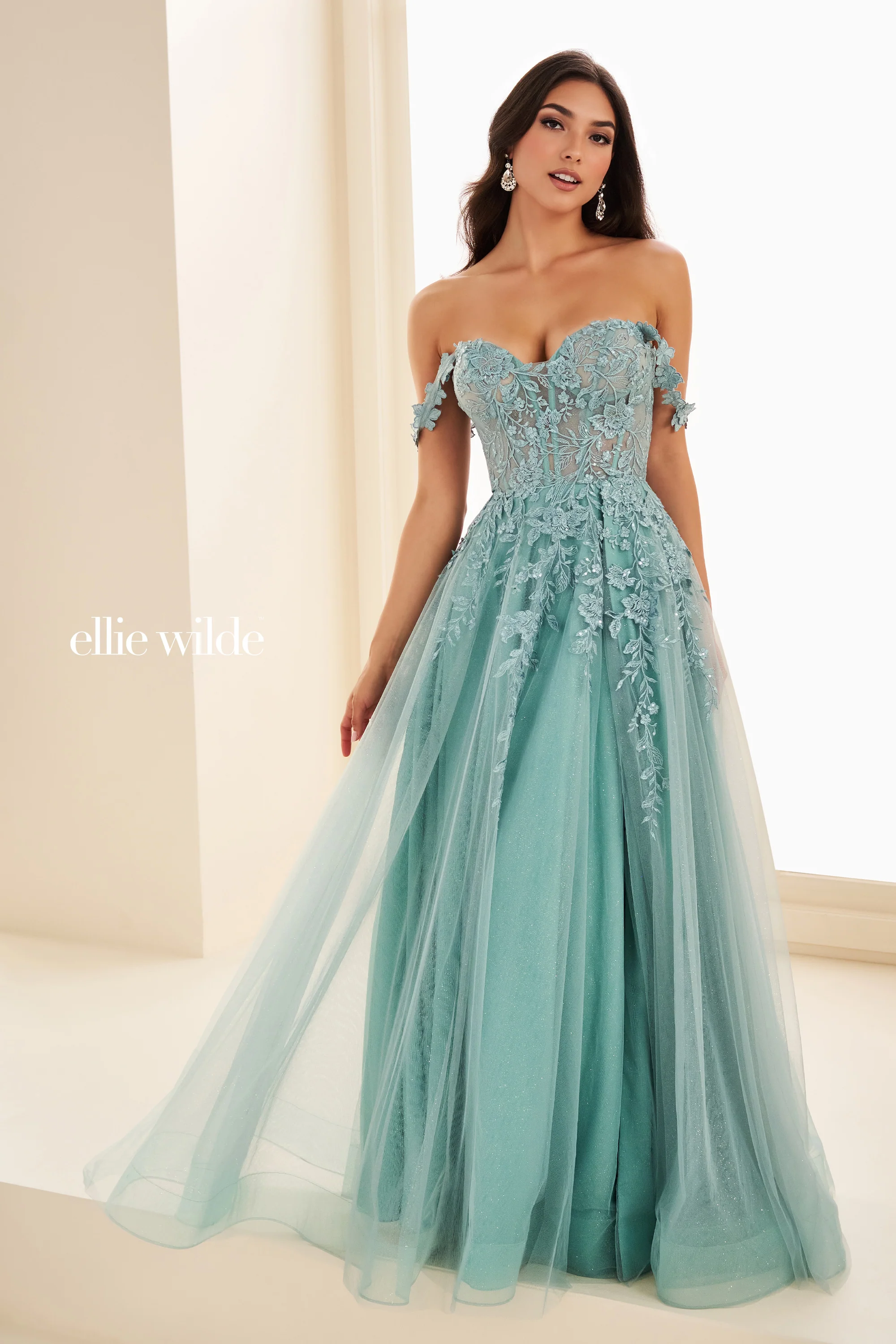 EW35101 - Ellie Wilde - Image 5