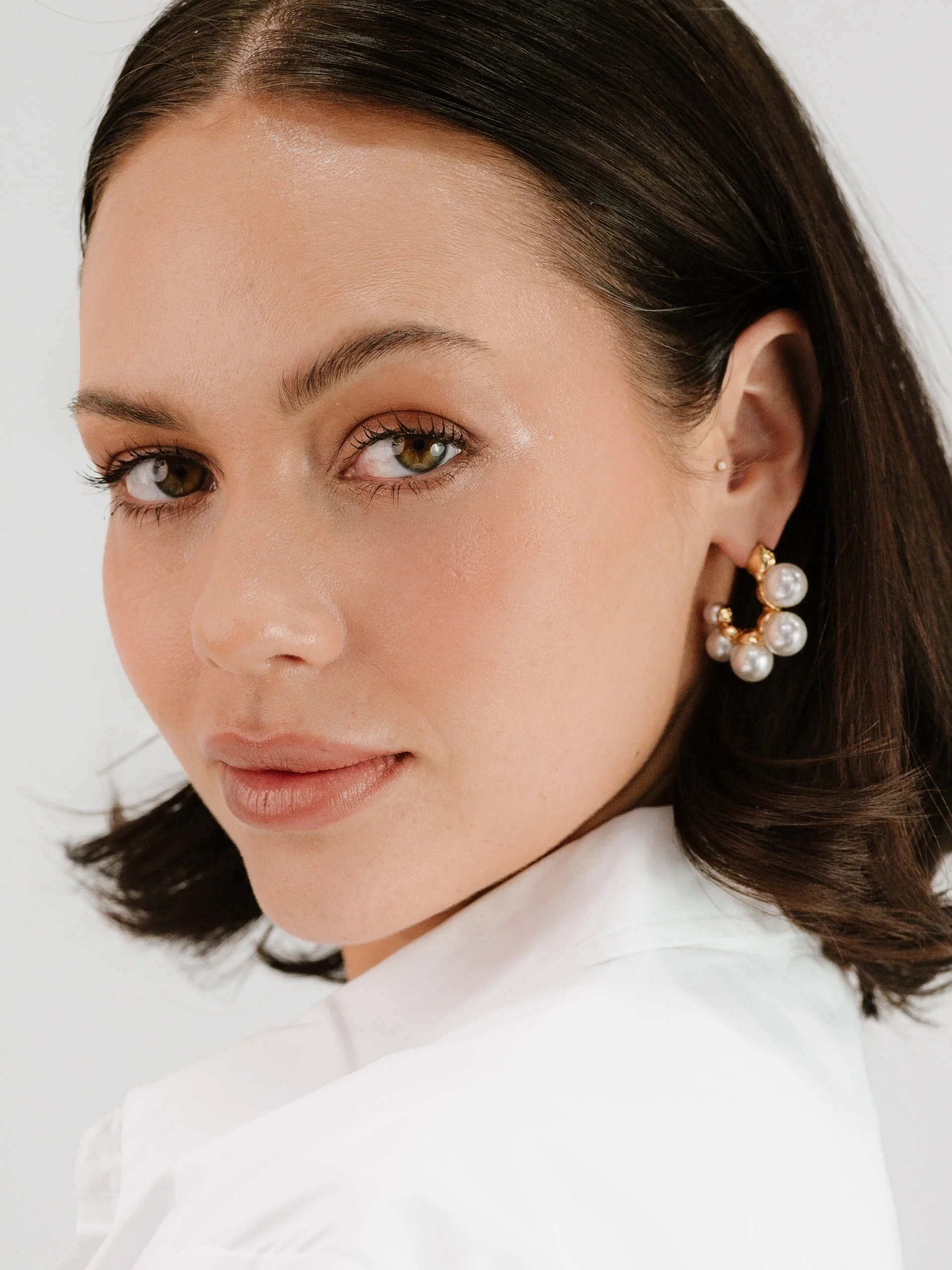 Five Pearls Hoop Earrings - Image 12