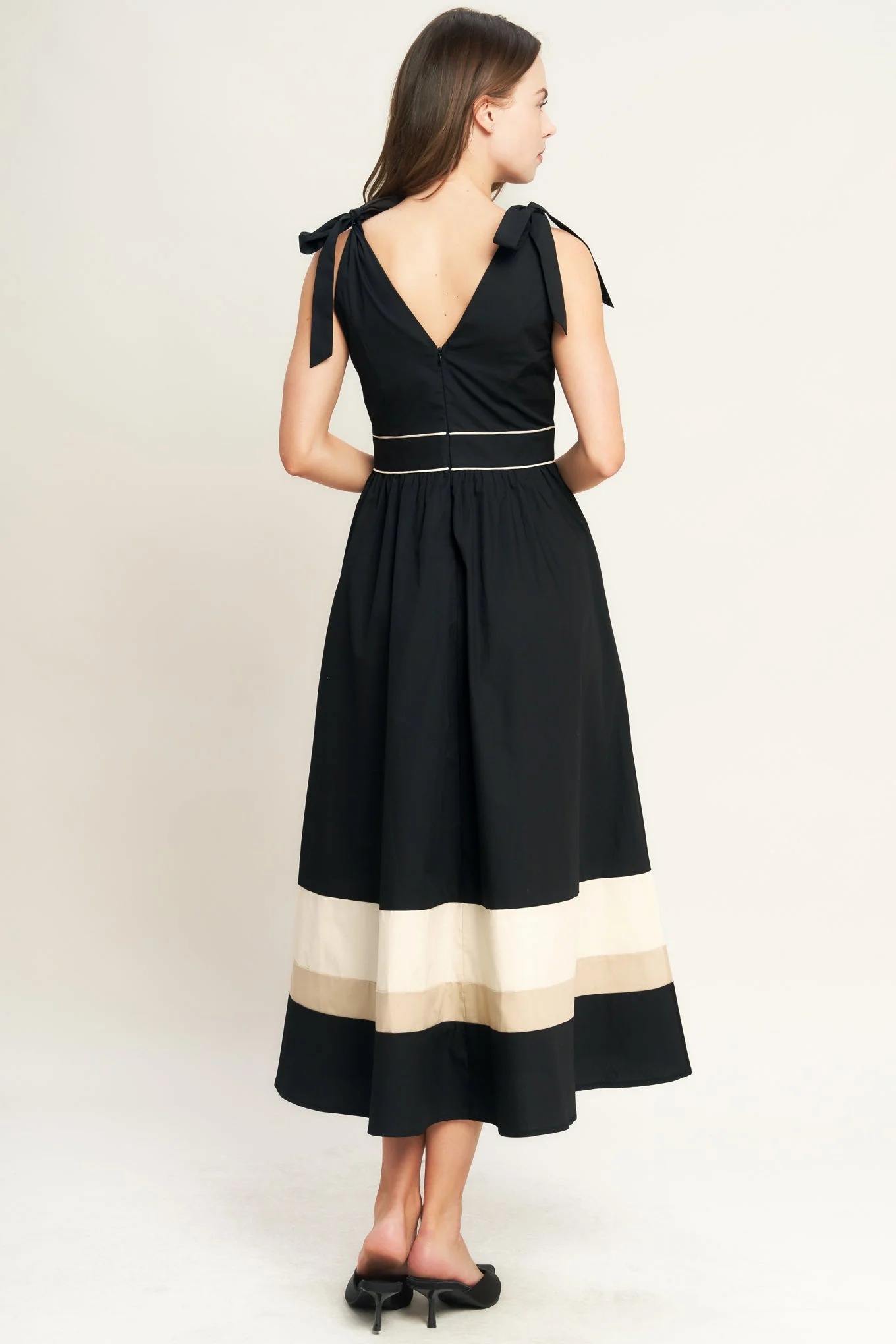 FOREST CHARM BLACK & CREAM MIDI DRESS - Image 3