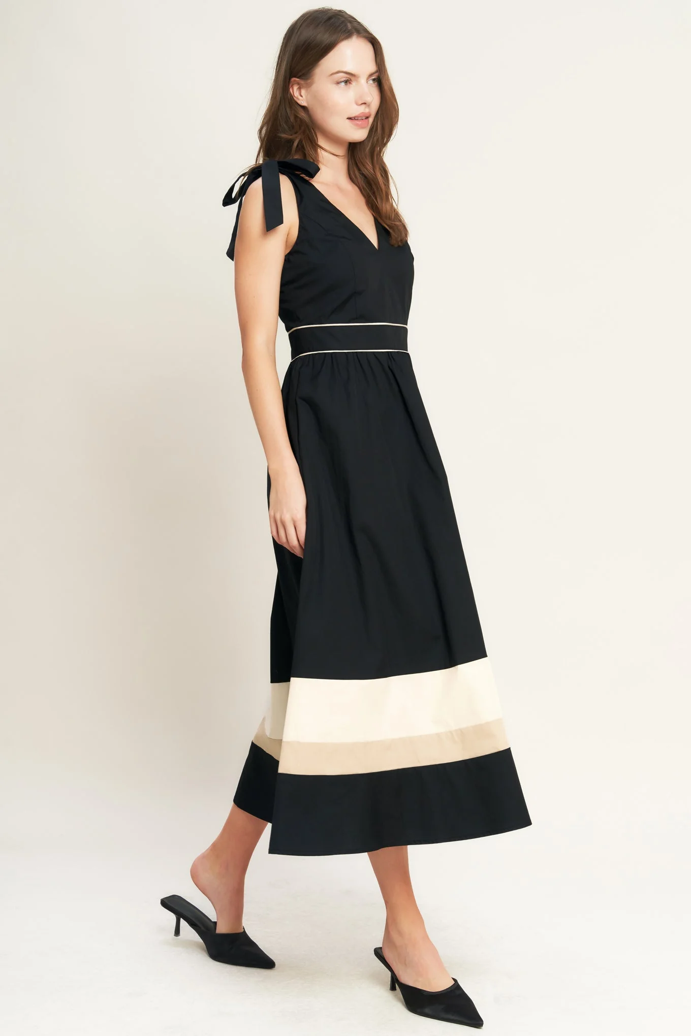 FOREST CHARM BLACK & CREAM MIDI DRESS - Image 6
