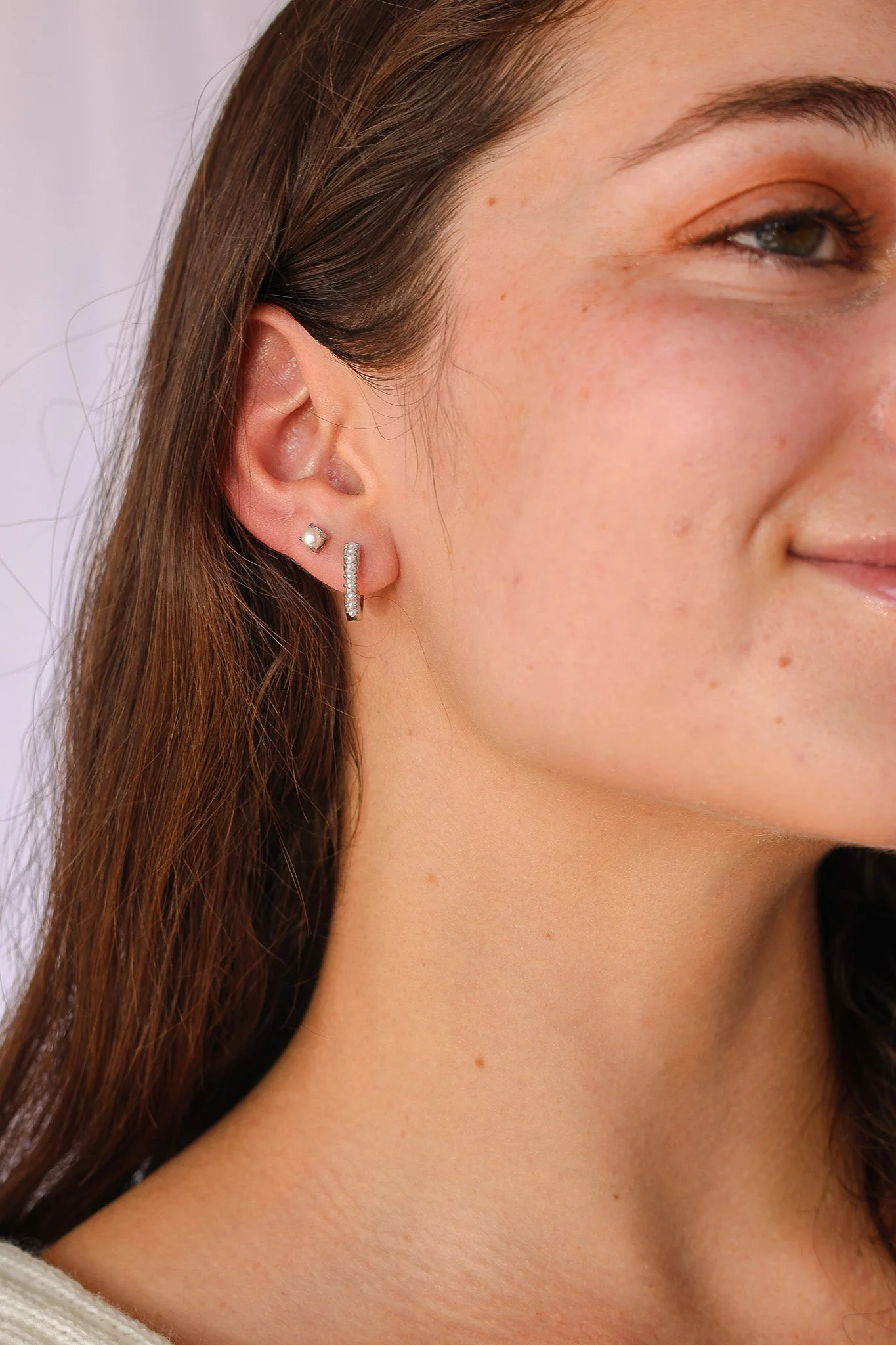 Freshwater Pearl Stud Earrings - Image 4