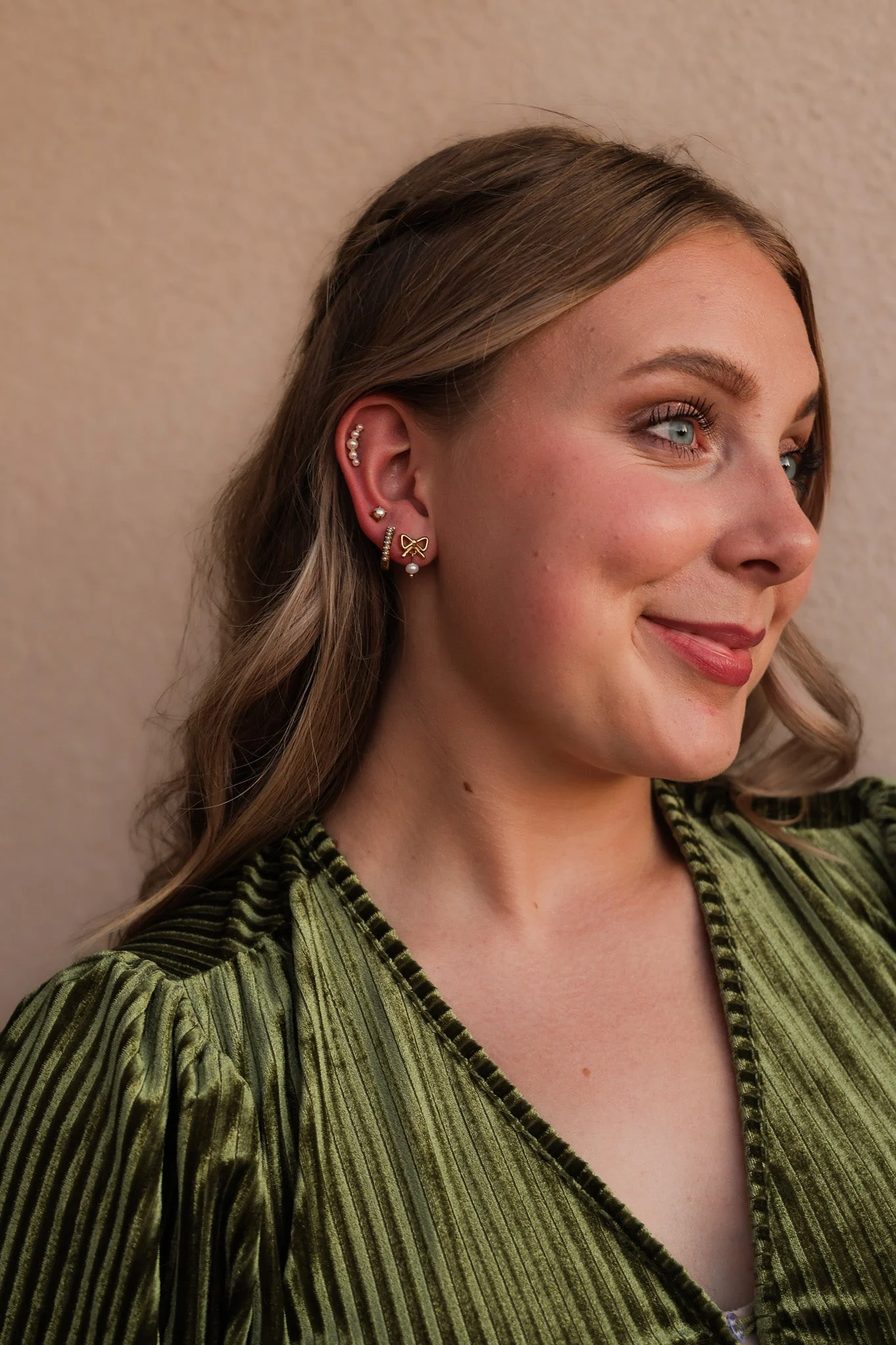 Hepburn Flat Back Pearl Stud Earring - Image 11