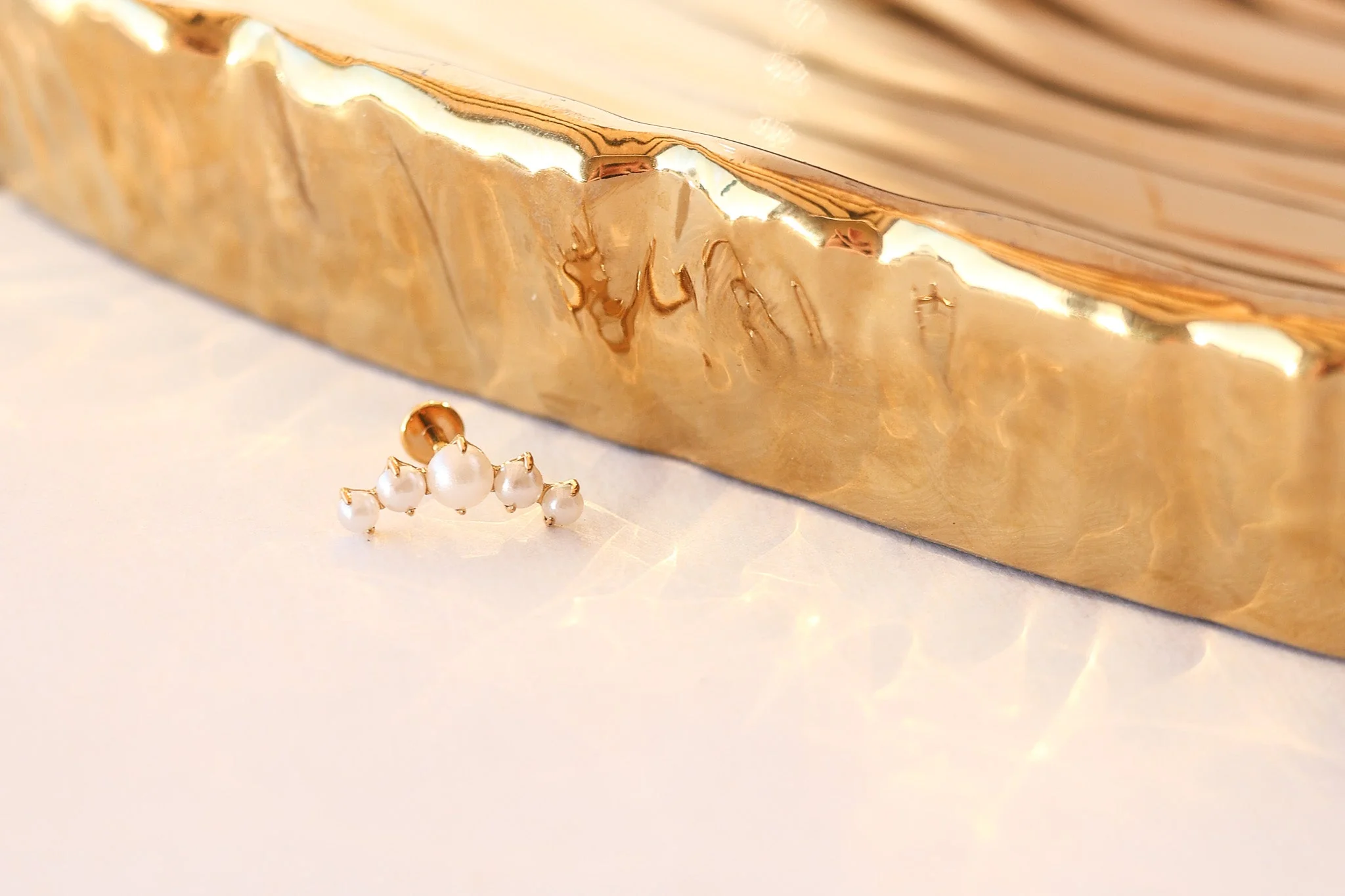 Hepburn Flat Back Pearl Stud Earring - Image 13