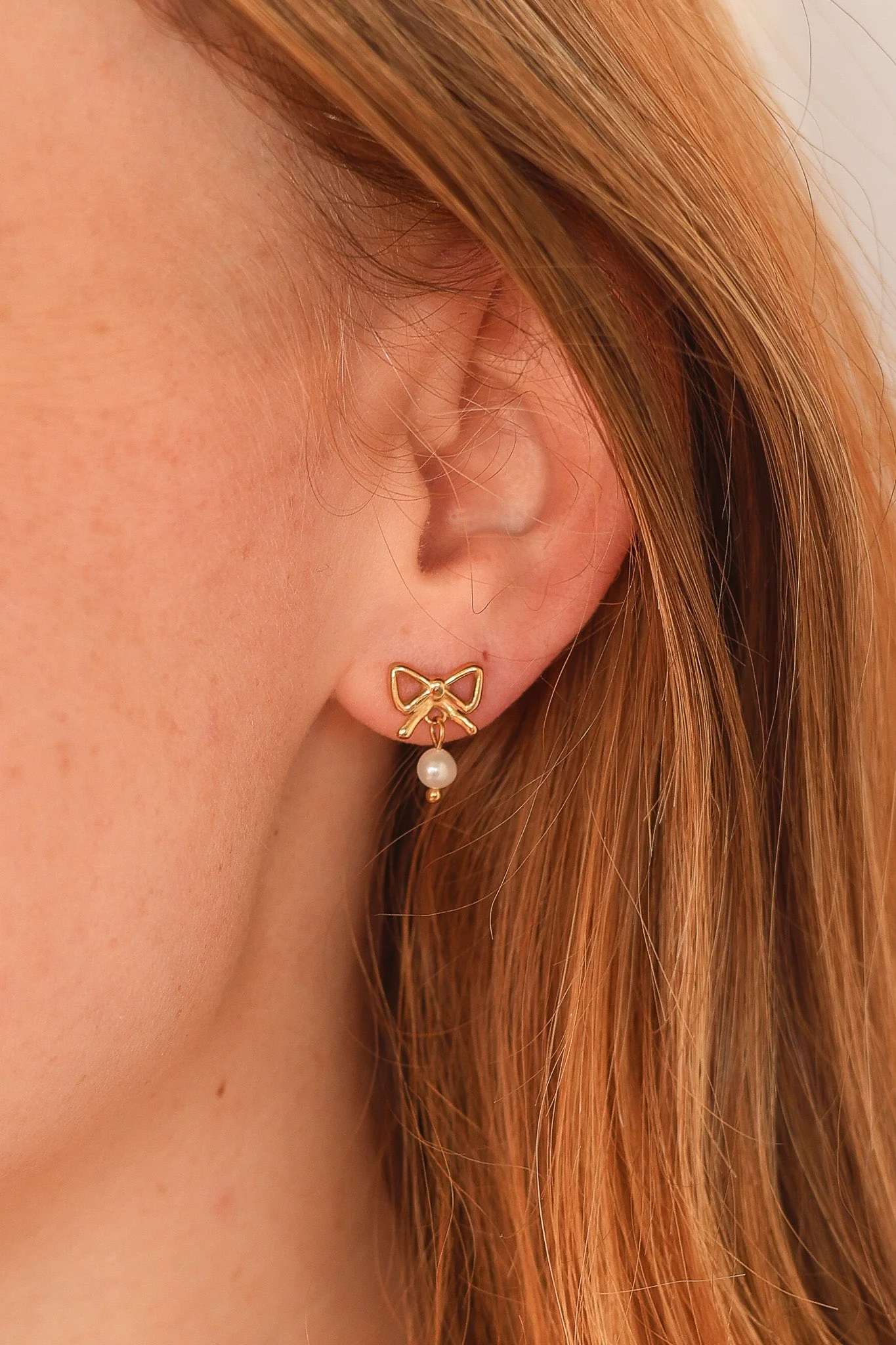 Jane Bow & Pearl Drop Earring - Image 2