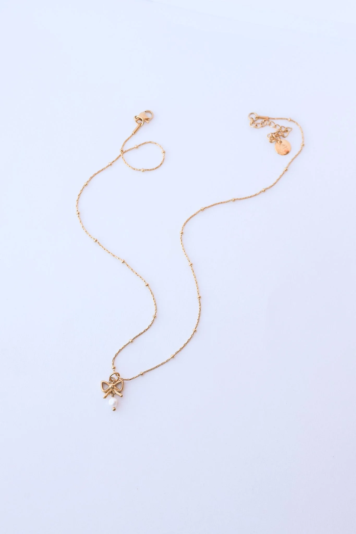 Jane Bow & Pearl Necklace - Image 13