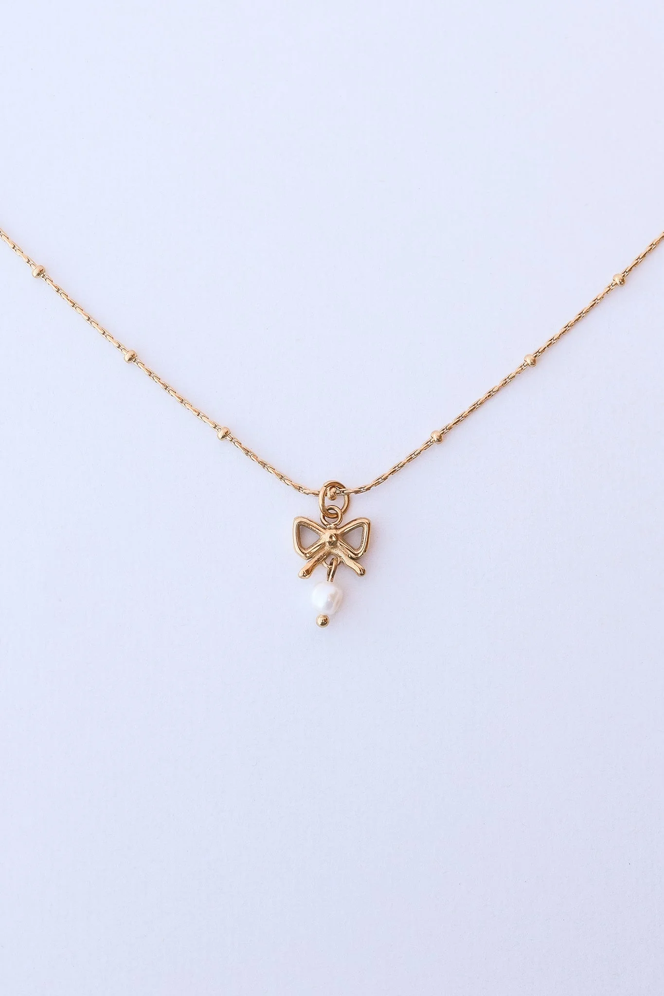 Jane Bow & Pearl Necklace - Image 7