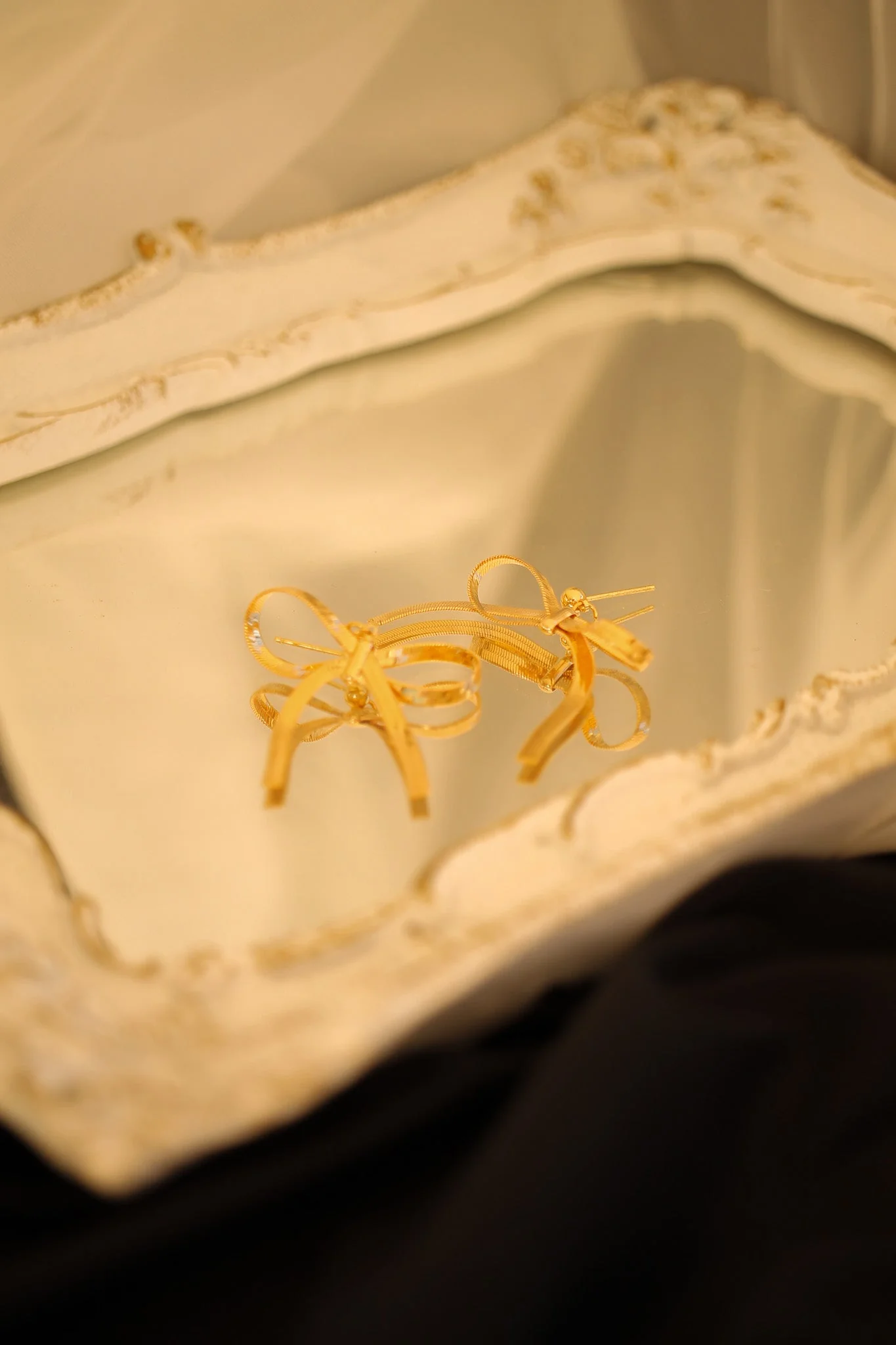 Lauren Bow Dangle in Gold - Image 10