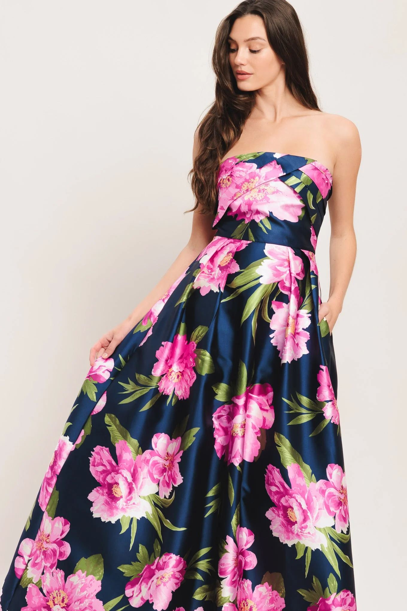 LUNA FLORA NAVY MAXI DRESS - FINAL SALE - Image 3