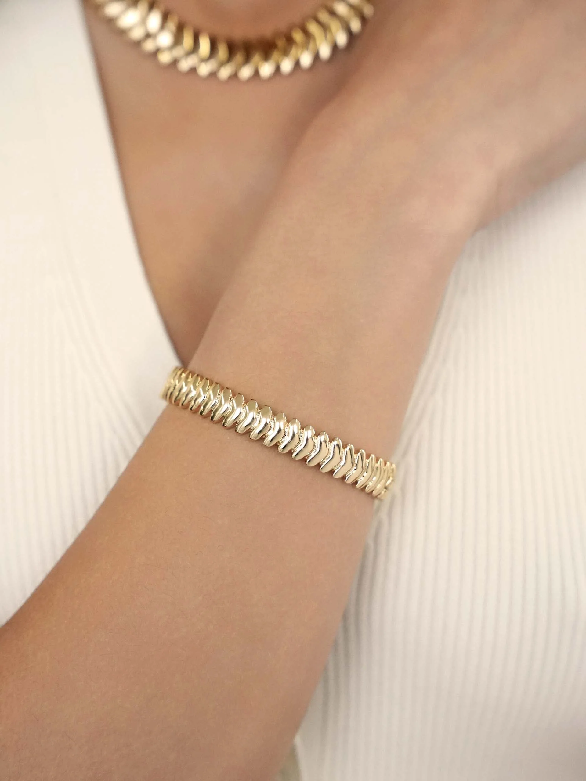 Metal Moderna Bangle Bracelet - Image 3