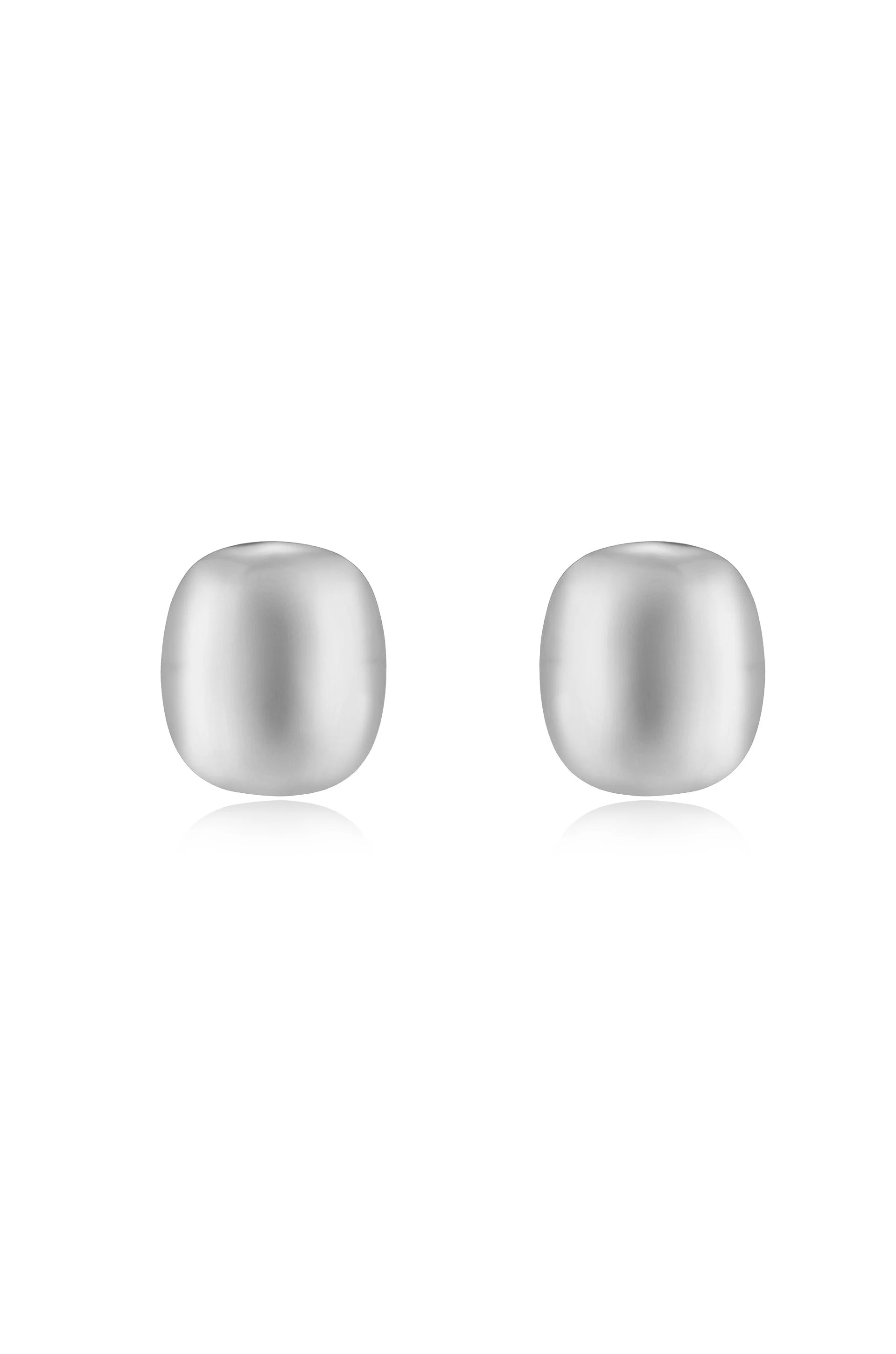Minimal Curved Square Stud Earrings - Image 10