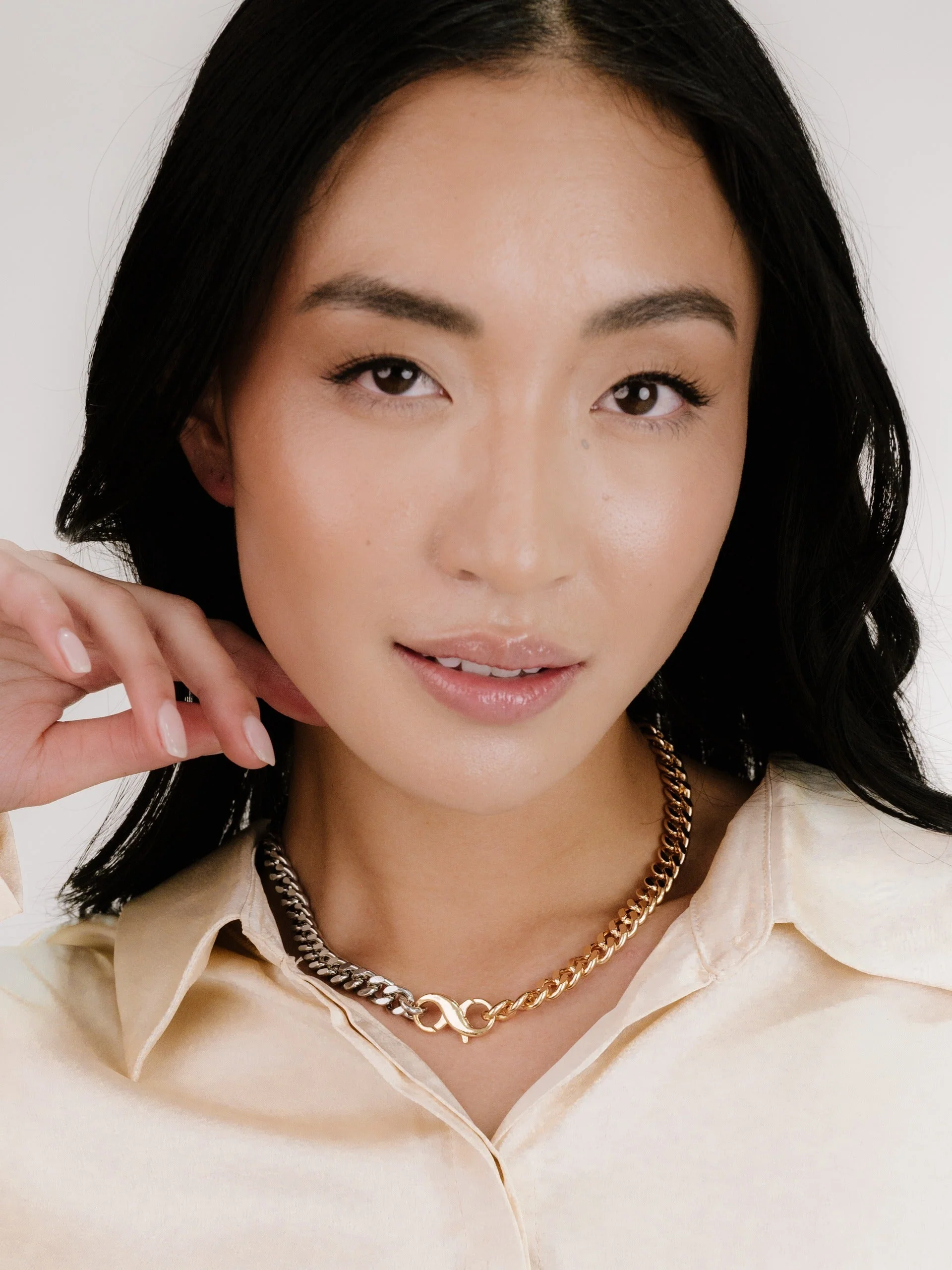 Mixed Metal Chain Link Necklace - Image 5