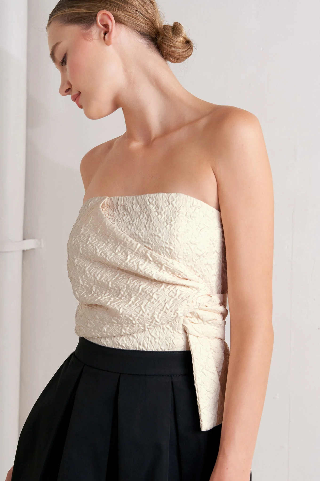 MONO BALLET BLACK & CREAM STRAPLESS MIDI DRESS - Image 6