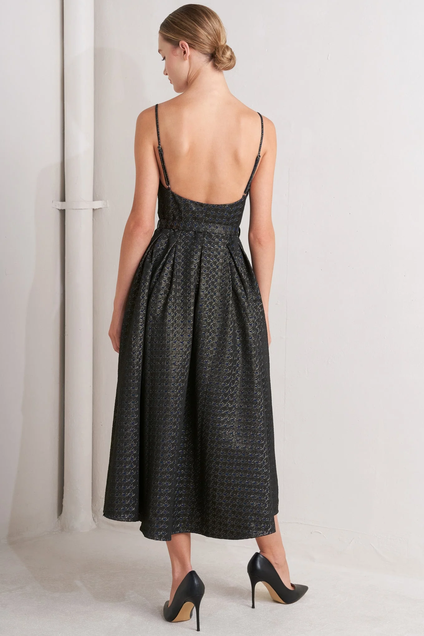 NOIR TAPESTRY NAVY & GOLD MIDI DRESS - Image 2