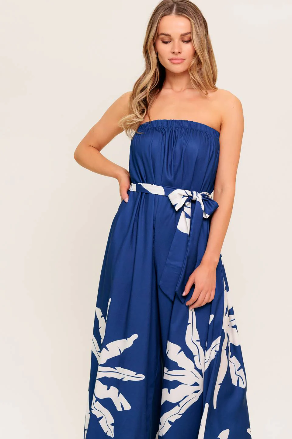 NOLANI STRAPLESS JUMPSUIT - NAVY & WHITE - Image 3