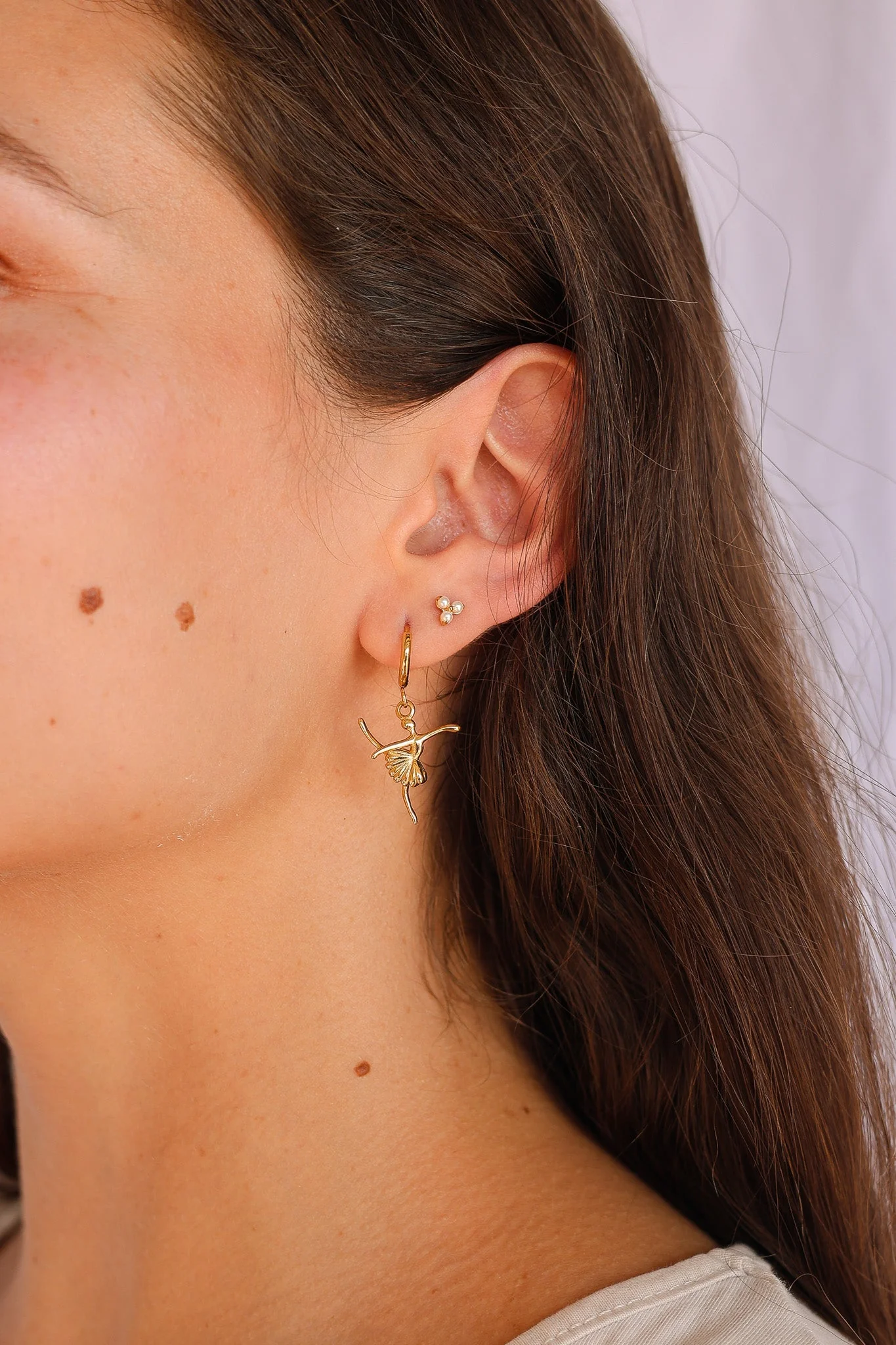 Pearl Trio Flat Back Earring - Image 9