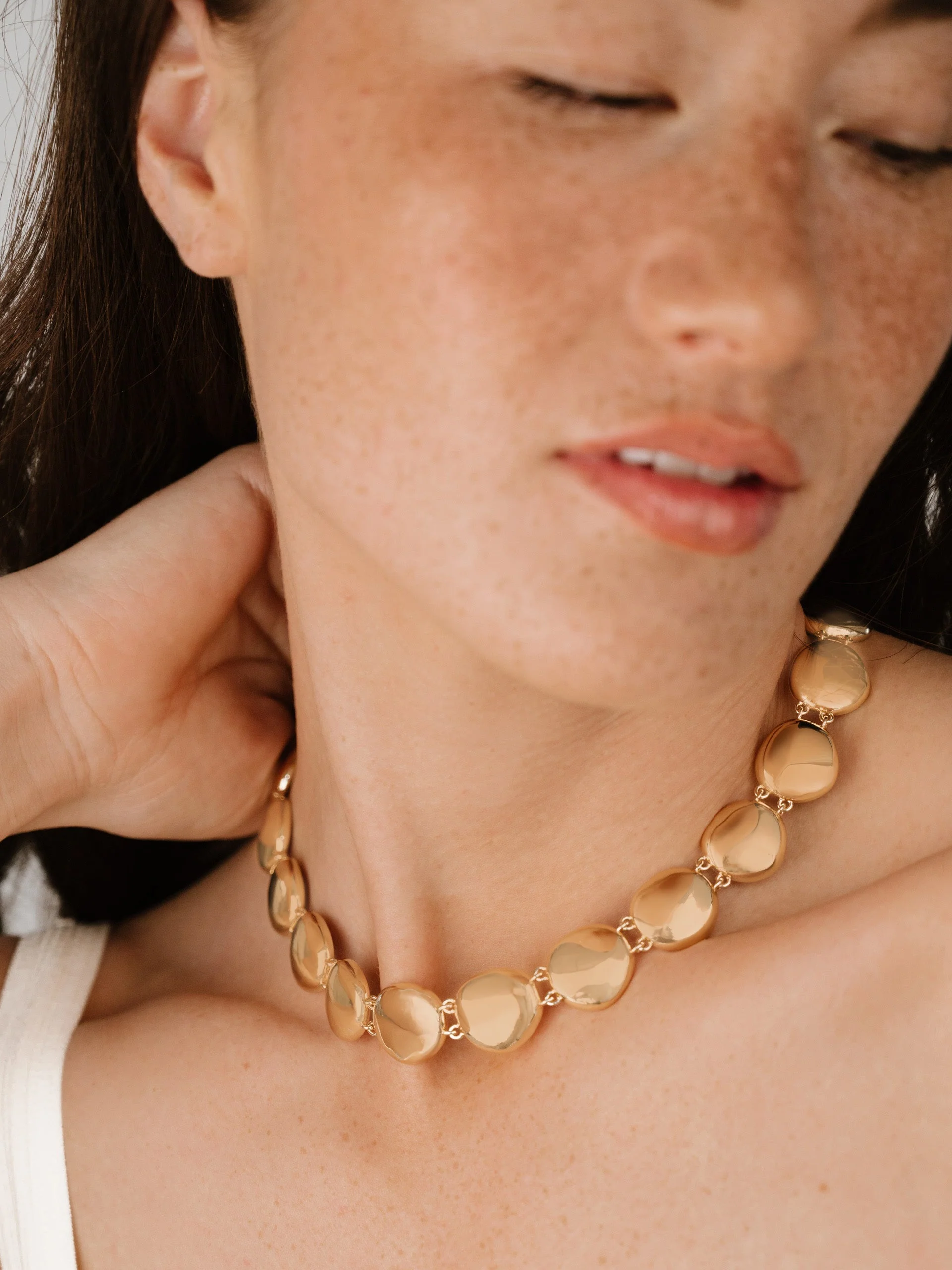 Polished Pebble Choker Necklace - Image 3