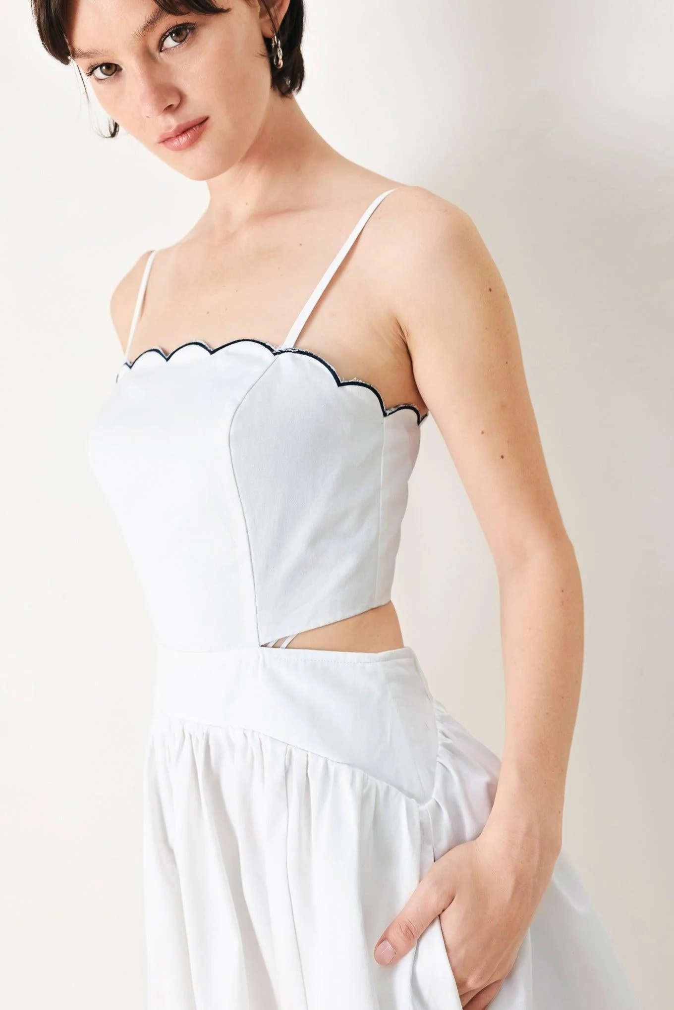PURE ELEGANCE WHITE MIDI DRESS - Image 6