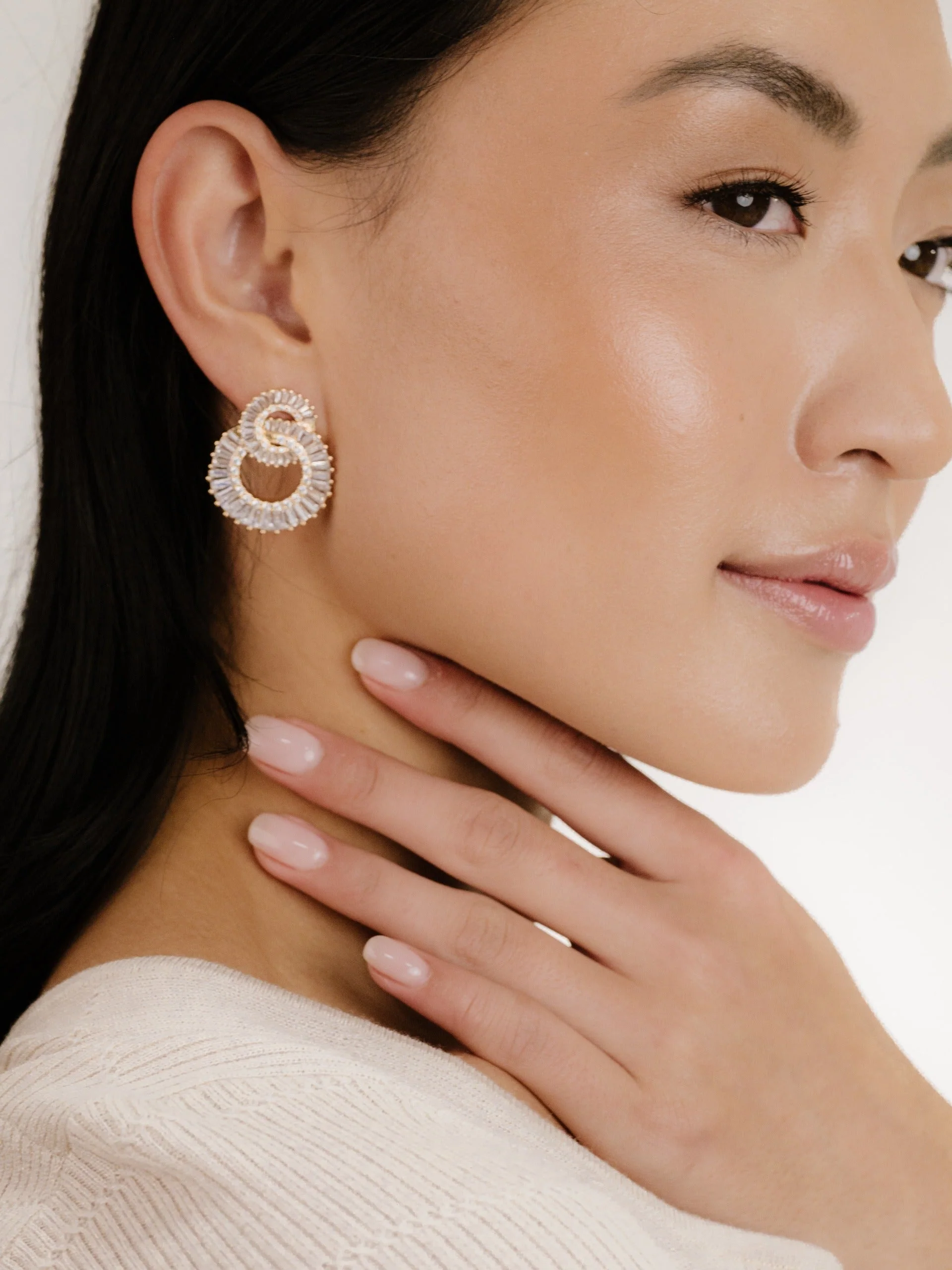 Rotating Circles Crystal Earrings - Image 4