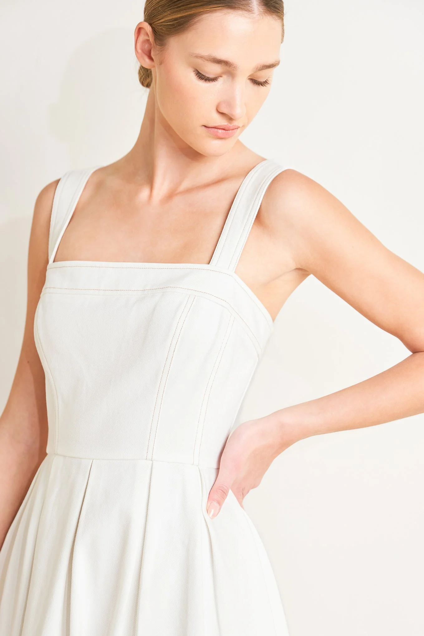 SERENE CHARM OFF WHITE MIDI DRESS - Image 4