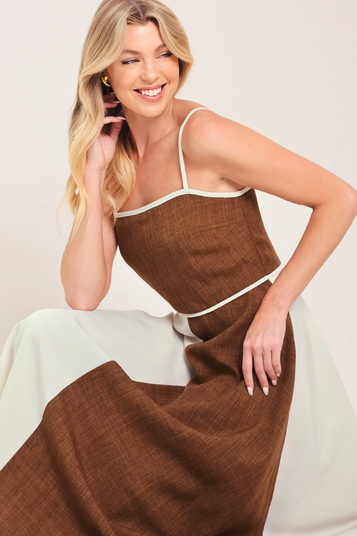 SIENNA FORM COLOR BLOCK MIDI DRESS - Image 7