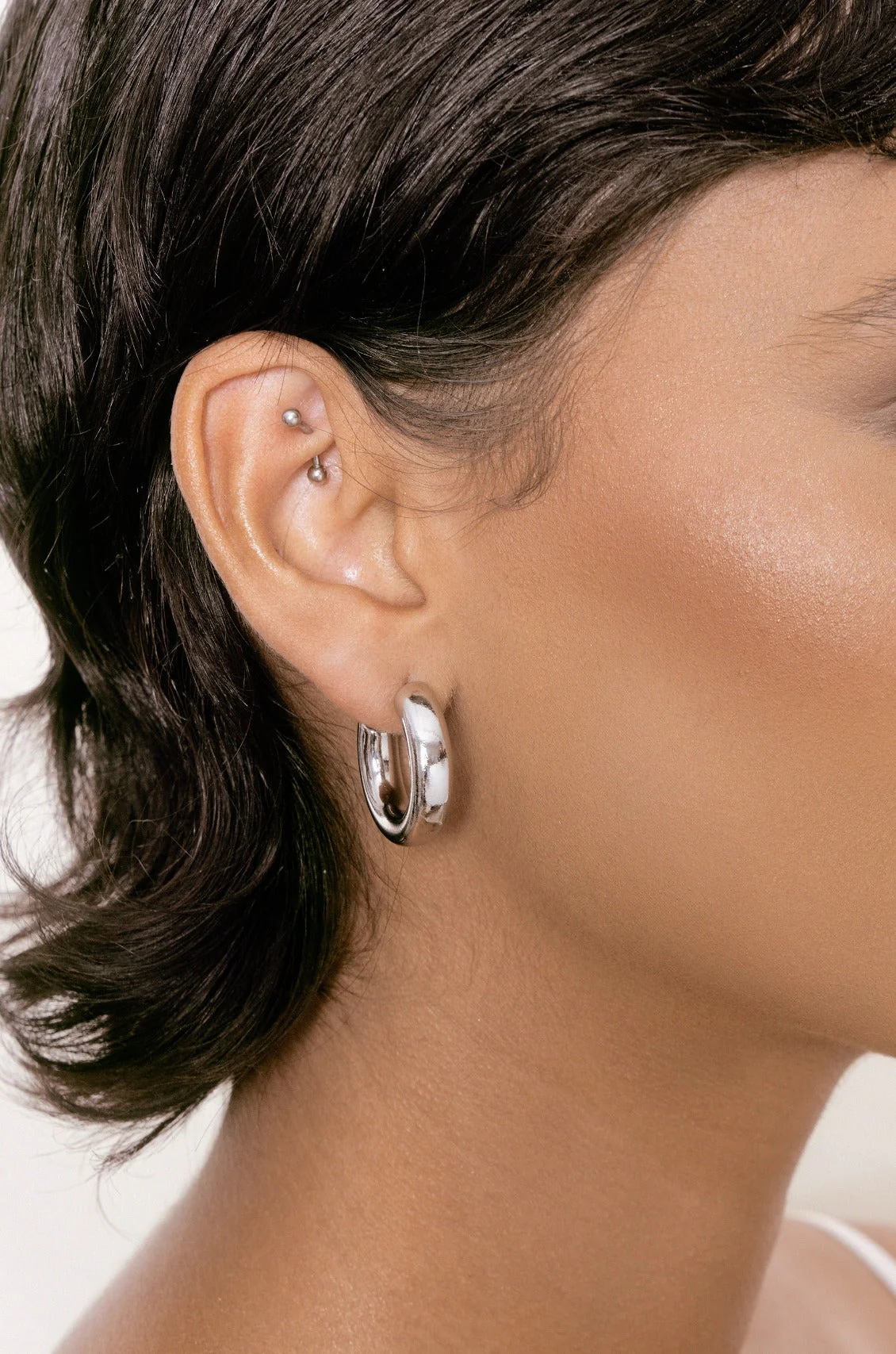 Small Thick Classic Hoops - Image 4