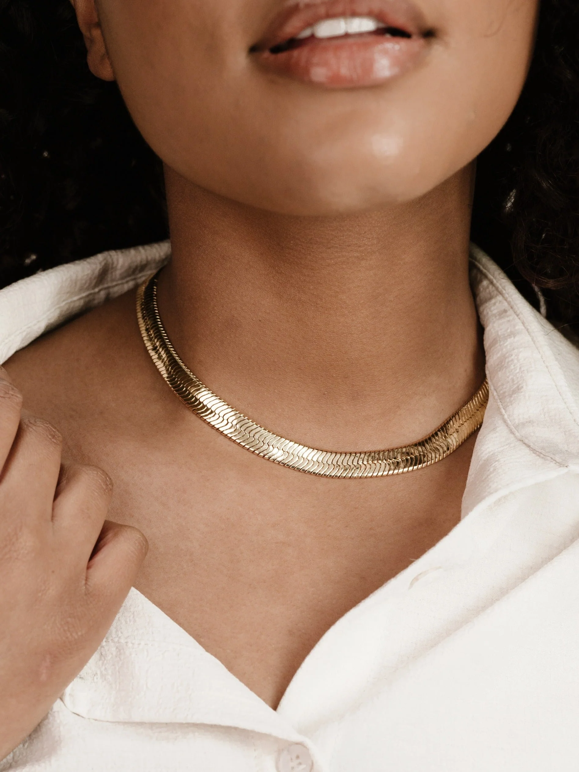 Snake Smooth Herringbone Chain Necklace - Image 3