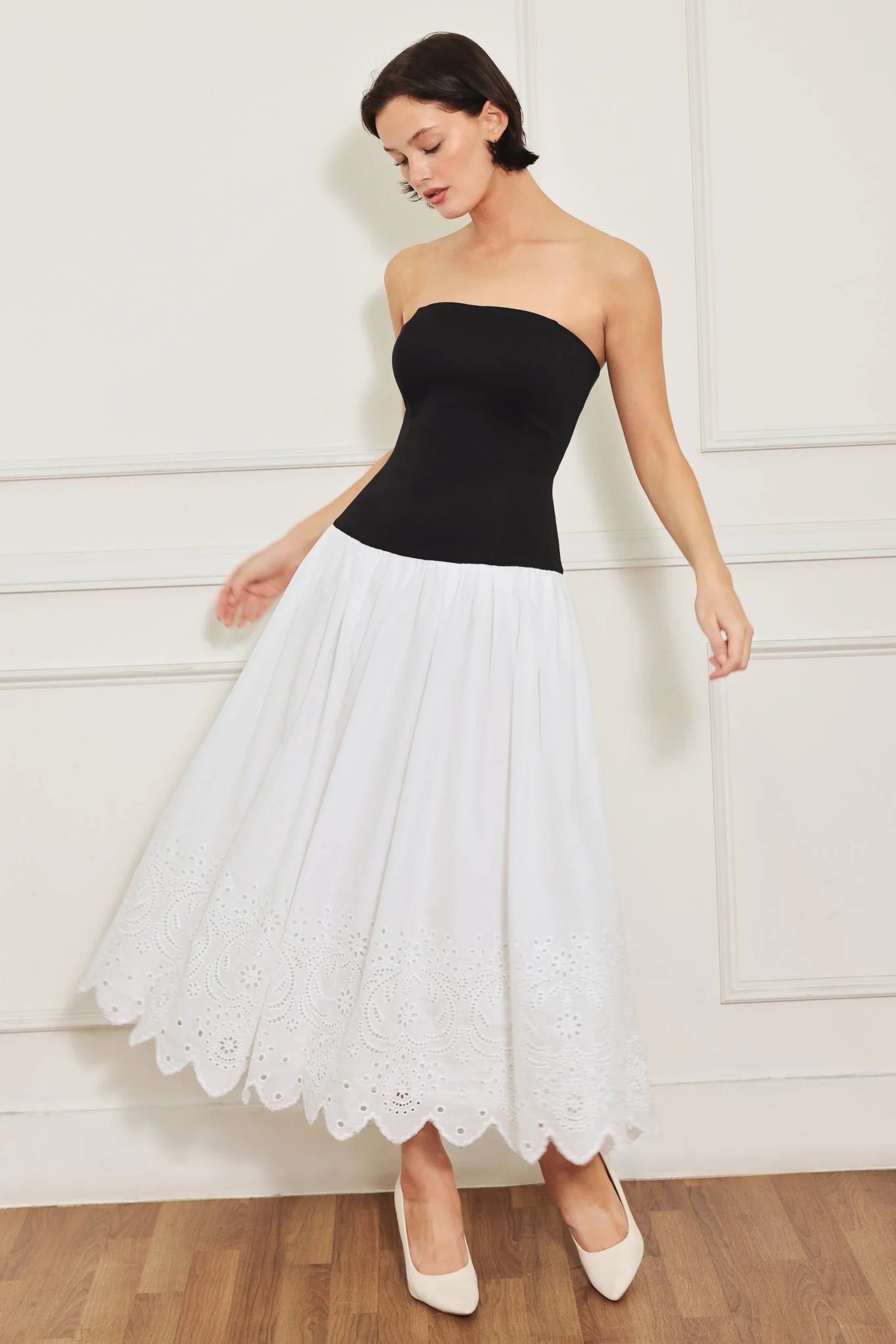 SOFT SPOKEN BEAUTY KNIT BLACK & WHITE MIDI DRESS - Image 4