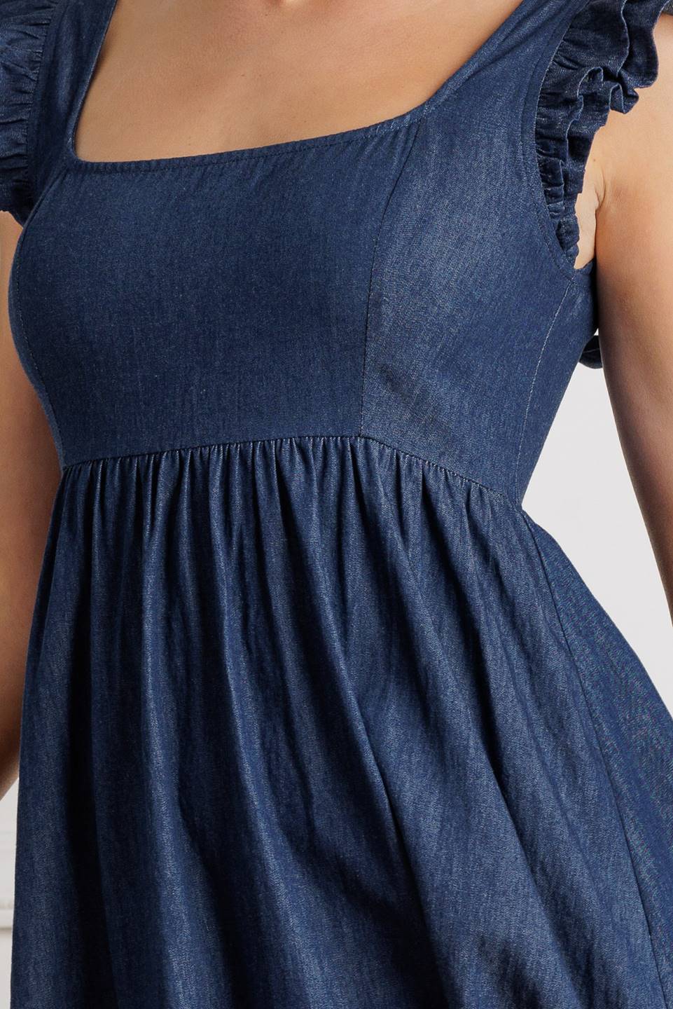 SOUTHAMPTON STROLL CHAMBRAY MIDI DRESS - Image 10