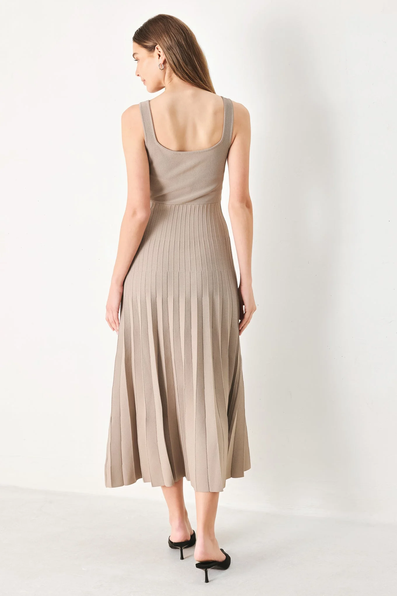 SWEATER KNIT MIDI DRESS WITH PLEATED SKIRT - Image 10