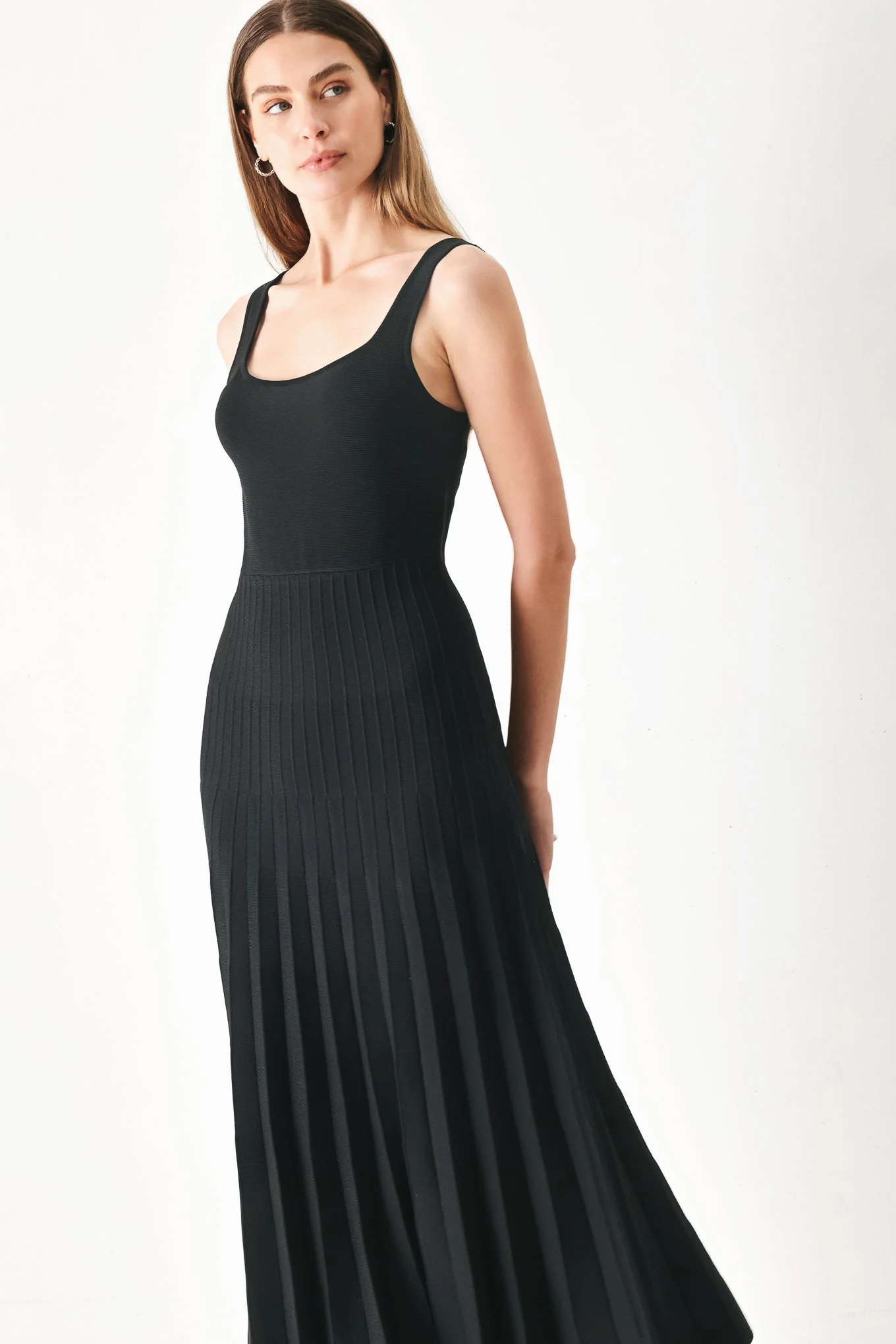 SWEATER KNIT MIDI DRESS WITH PLEATED SKIRT - Image 3