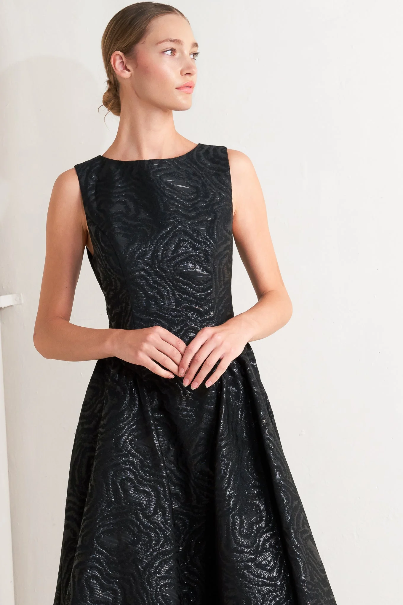 TEXTURED BLACK MIDI DRESS WITH OPEN BACK - FINAL SALE - Image 4