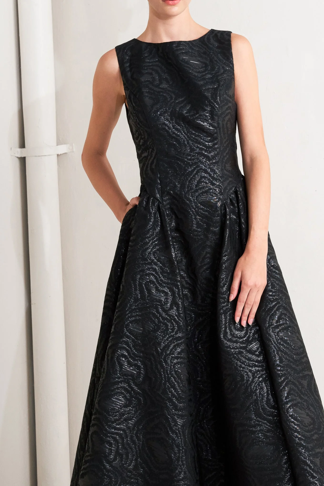 TEXTURED BLACK MIDI DRESS WITH OPEN BACK - FINAL SALE - Image 6