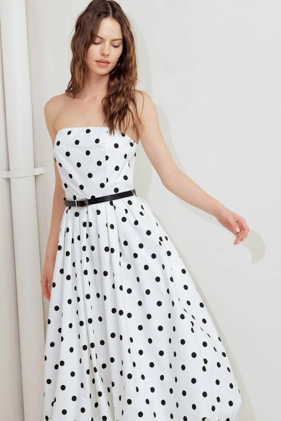 WHITE & BLACK POLKA DOT BUBBLE HEM MIDI DRESS - Image 3
