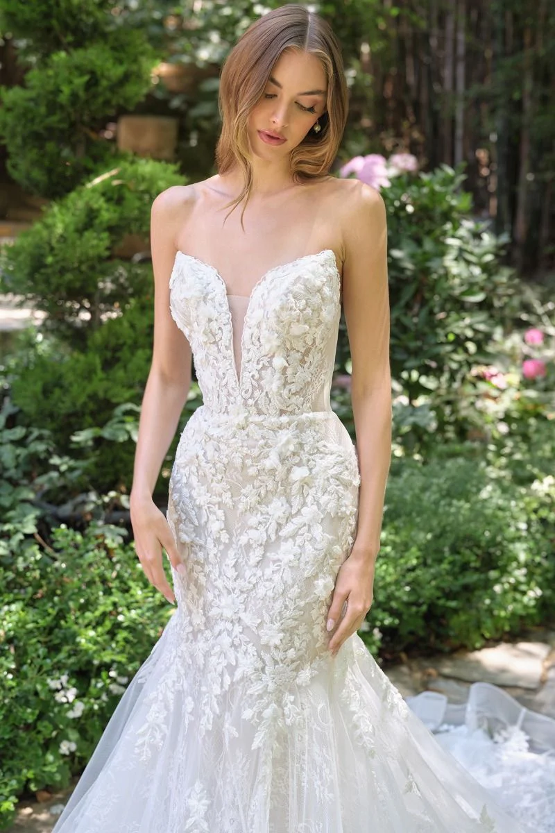 WL088 - Marilyn Lace Mermaid Gown - Andrea & Leo - Image 2